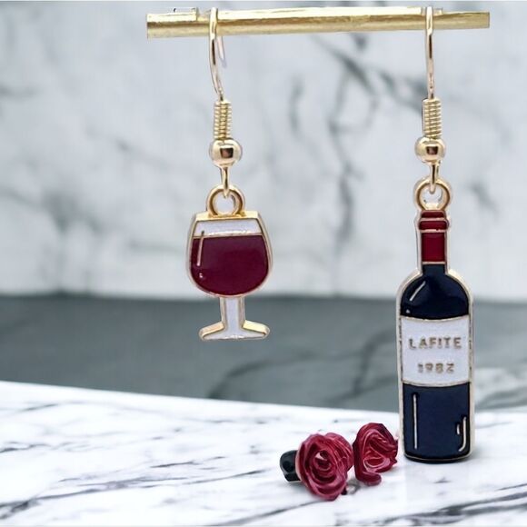 Earrings Mismatched Red Wine Connoisseur Bottle & Glass Dangle Drop Jewelry New - Picture 5 of 9